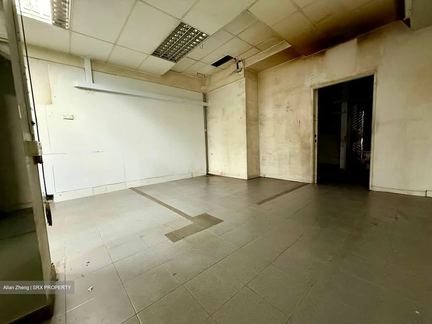 Bukit Batok West Avenue 8 (D23), Shop House #581730971